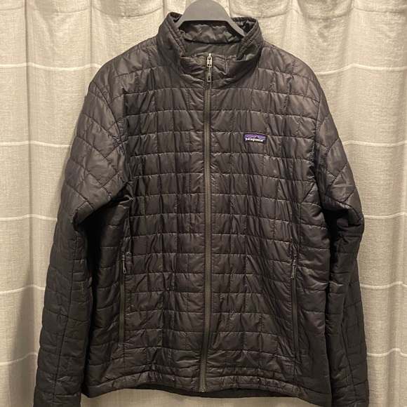 Patagonia Men's Dark Gray nano puff Jacket - Picture 1 of 4
